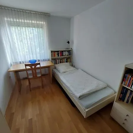 Gemuetliche 4-zimmer ميونيخ